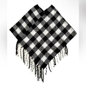 Plaid Buffalo Check Black & White Fuzzy Poncho with Fringe NWOT